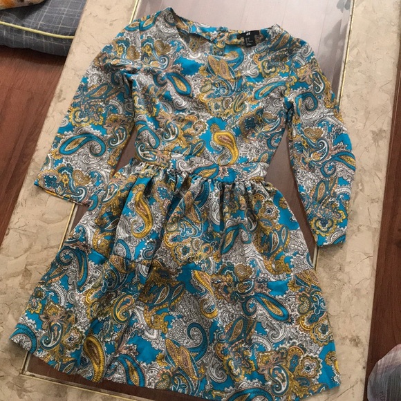 Dress - Picture 2 of 5